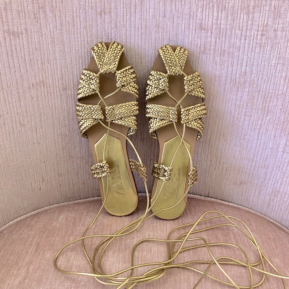 Gorgeous Zara gold sandals